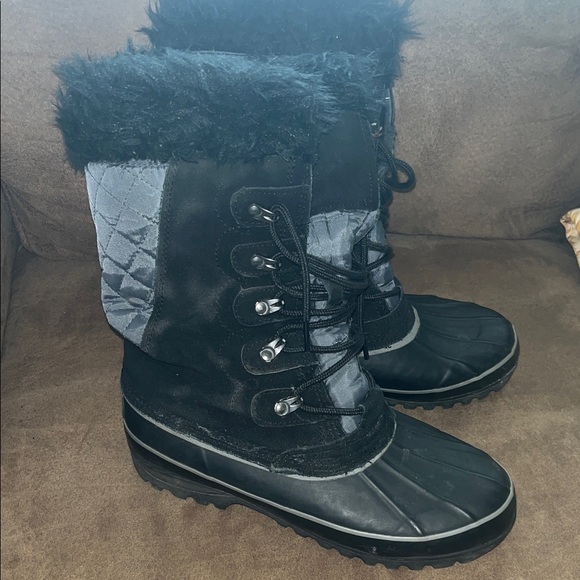 Khombu Shoes - Women's Black Winter Boots